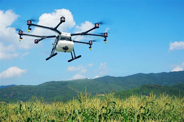 大疆农用植保无人机